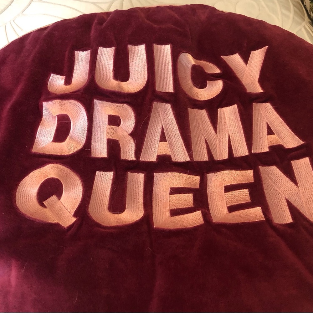 Juicy Crittoure Drama Queen Velour Dog Bed - Pink on Burgundy